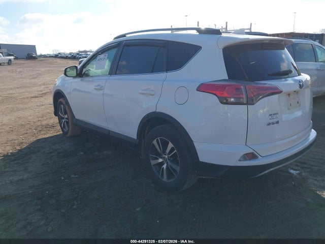 Toyota Rav4 Xle 2017 2T3WFREV5HW379117 Image 3