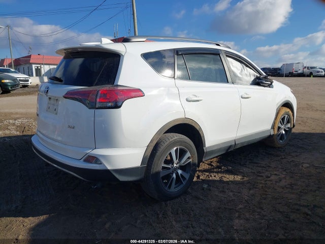 Toyota Rav4 Xle 2017 2T3WFREV5HW379117 Image 4