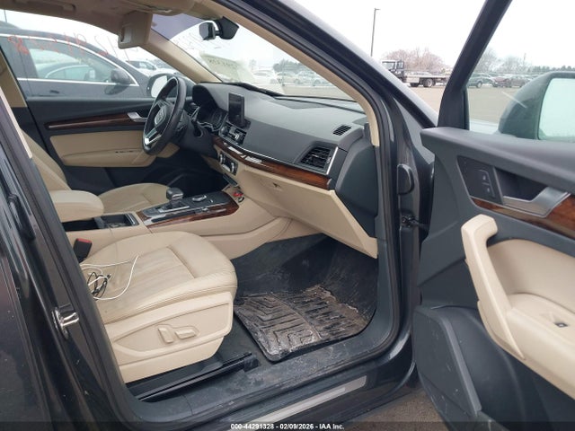 2018 AUDI Q5 WA1ANAFY1J2000419 Photo 4