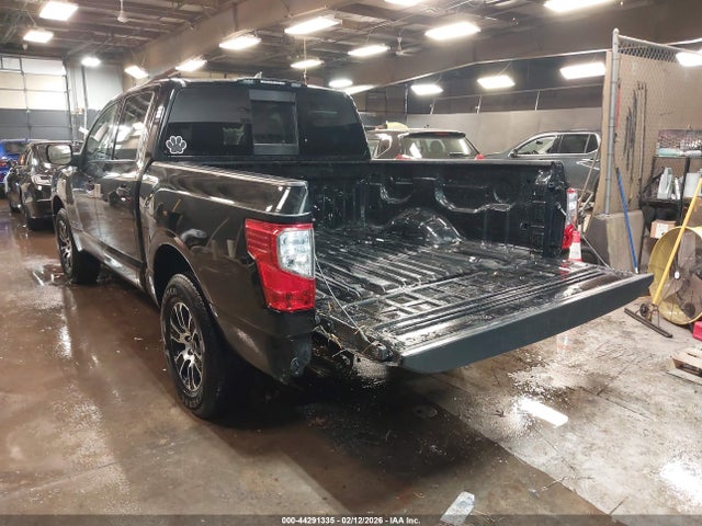 2024 NISSAN TITAN 1N6AA1EC3RN111245 Photo 2