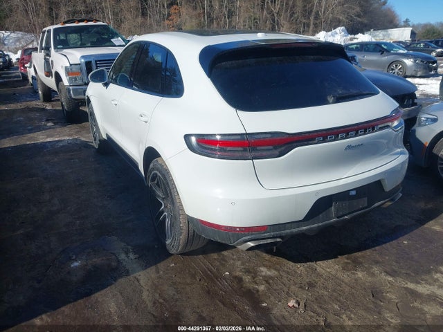 2021 PORSCHE MACAN WP1AA2A50MLB08760 Photo 2