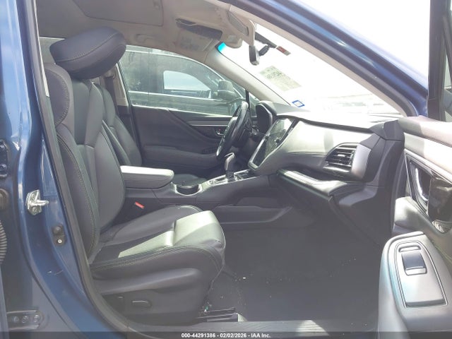 Продажа на аукционе авто 2020 Subaru Outback Onyx Edition Xt, vin: 4S4BTGKD3L3267768, номер лота: 44291386