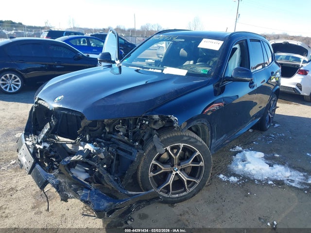 2019 BMW X5 5UXCR6C52KLL36763 Photo 1