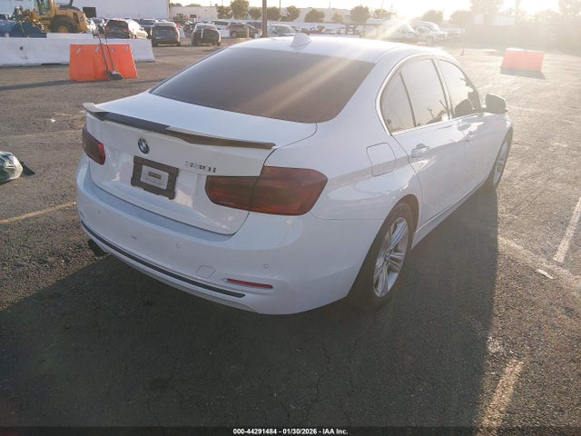 WBA8B9G55JNU99947 BMW 330I