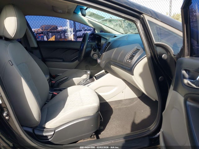 KNAFK4A66G5544091 KIA FORTE LX