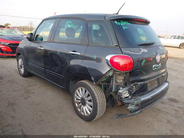 2014 FIAT 500L ZFBCFABHXEZ025501 Photo 2