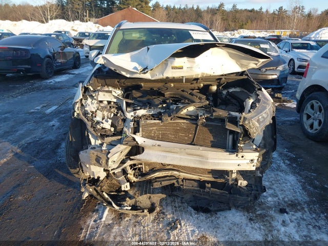 JTMP1RFV6KD028772 Toyota Rav4 Xle