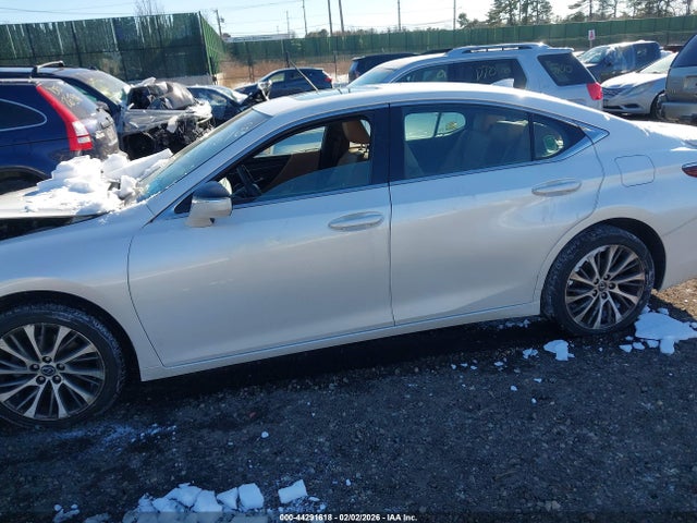 2021 Lexus Es 250 მანქანა იყიდება აუქციონზე, vin: 58AD11D10MU003250, აუქციონის ნომერი: 44291618