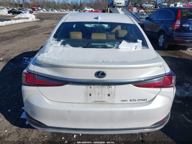 2021 Lexus Es 250 მანქანა იყიდება აუქციონზე, vin: 58AD11D10MU003250, აუქციონის ნომერი: 44291618