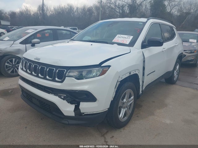 Jeep Compass Latitude 4x4 2024 3C4NJDBN8RT604950 Image 2