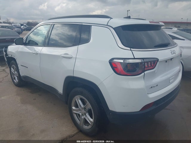 Jeep Compass Latitude 4x4 2024 3C4NJDBN8RT604950 Image 3