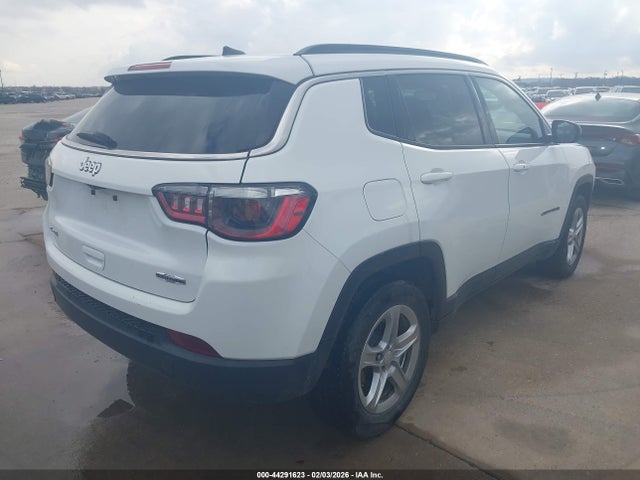 Jeep Compass Latitude 4x4 2024 3C4NJDBN8RT604950 Image 4