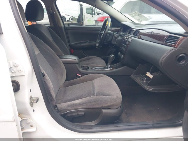 2G1WB5E3XG1102126 Chevrolet Impala Limited Lt