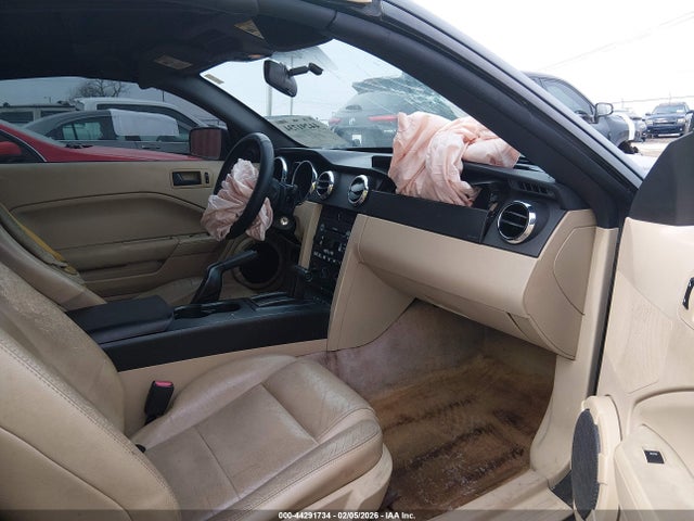 2007 FORD MUSTANG 1ZVFT84N175321156 Photo 4