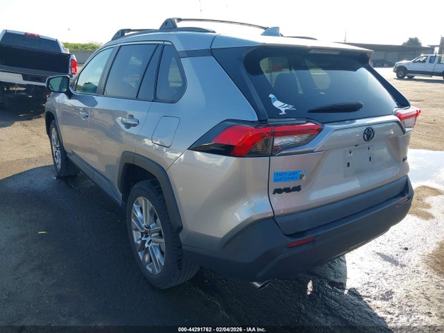 Toyota Rav4 Xle Premium 2021 2T3C1RFV3MC169840 Image 3