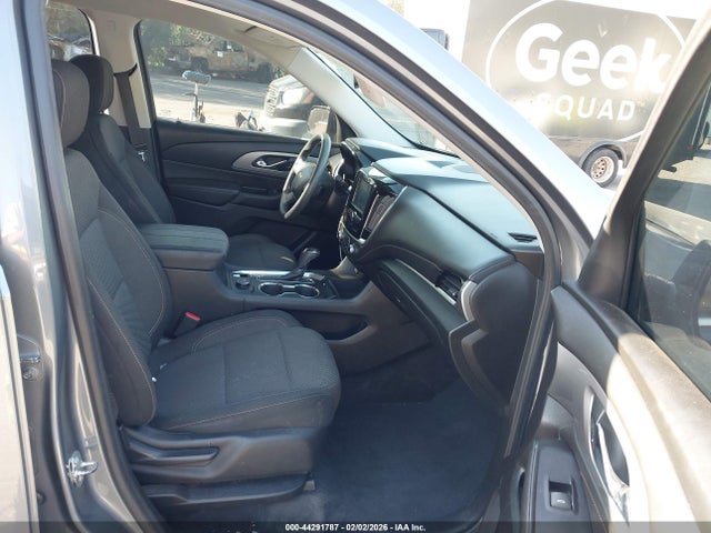 1GNERFKW2KJ221894 Chevrolet Traverse Ls