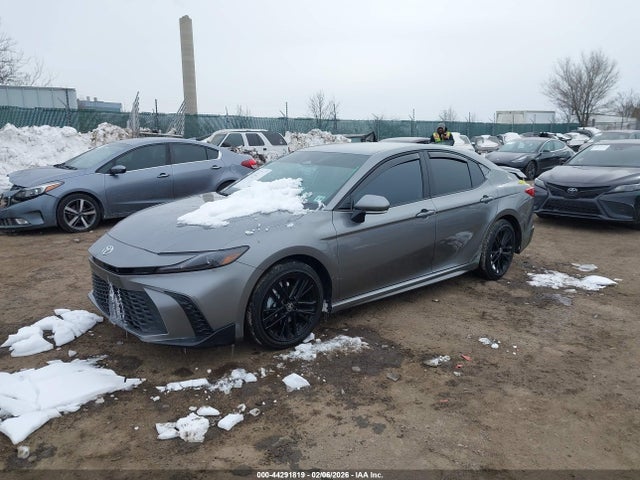 Toyota CAMRY SE 2025 4T1DAACK9SU633394 Image 2