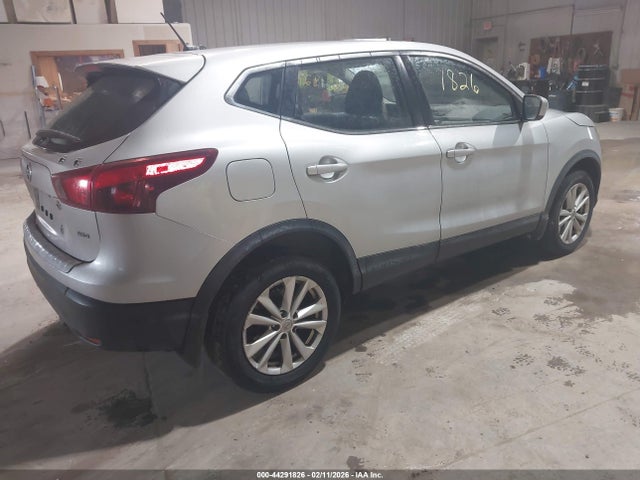 2018 NISSAN ROGUE SPORT JN1BJ1CR3JW283940 Photo 3