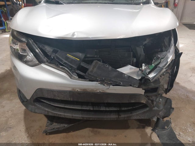 2018 NISSAN ROGUE SPORT JN1BJ1CR3JW283940 Photo 5