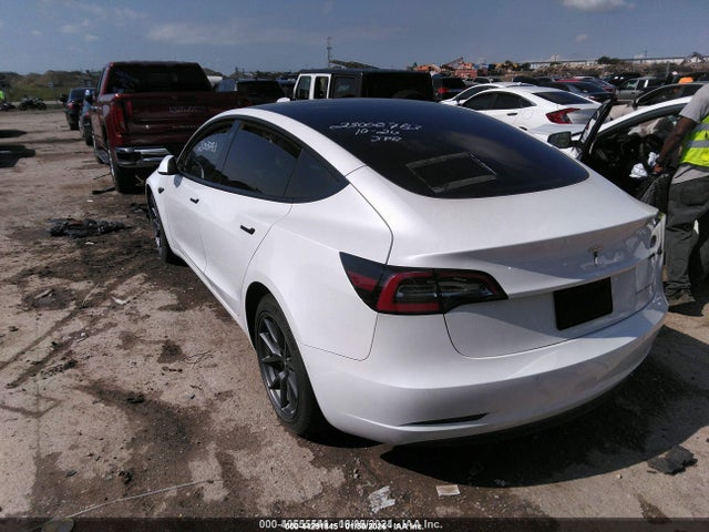 2022 TESLA MODEL 3 5YJ3E1EB7NF349616 Photo 2