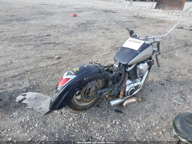 2011 KAWASAKI VN1700 JKBVNRC15BA008565 Photo 3