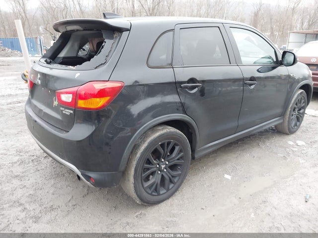 2017 MITSUBISHI OUTLANDER SPORT JA4AP3AU7HZ032528 Photo 3
