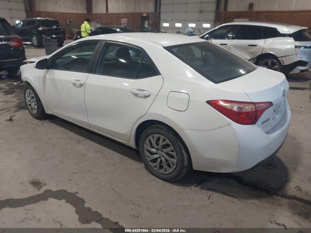 Продаж на аукціоні авто 2018 Toyota Corolla Le, vin: 2T1BURHEXJC075507, номер лоту: 44291864