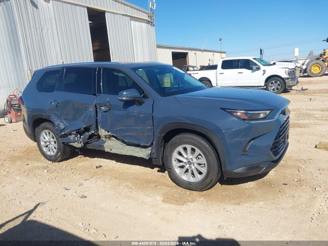 Toyota Grand Highlander Xle 2024 5TDAAAA58RS002686 Image 13