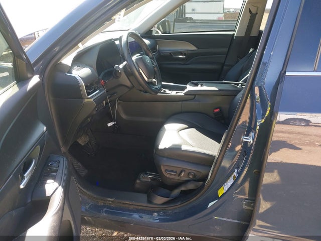 Toyota Grand Highlander Xle 2024 5TDAAAA58RS002686 Image 5