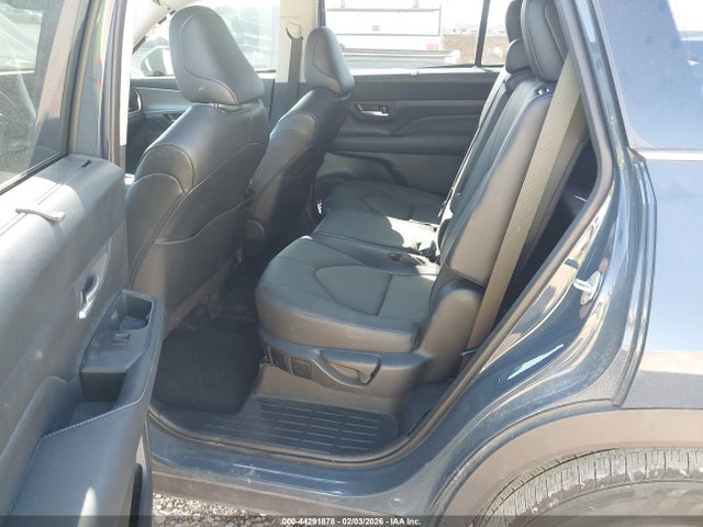 Toyota Grand Highlander Xle 2024 5TDAAAA58RS002686 Image 8