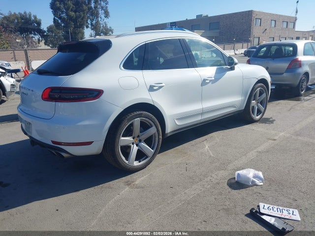 2017 PORSCHE MACAN WP1AB2A50HLB10382 Photo 3