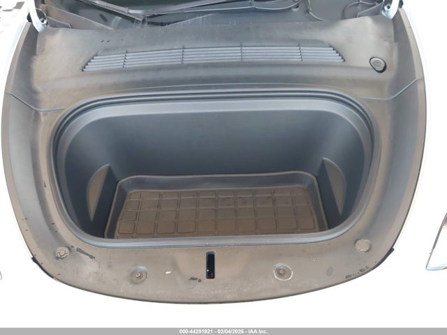 2021 TESLA MODEL Y 5YJYGDEE0MF261369 Photo 9