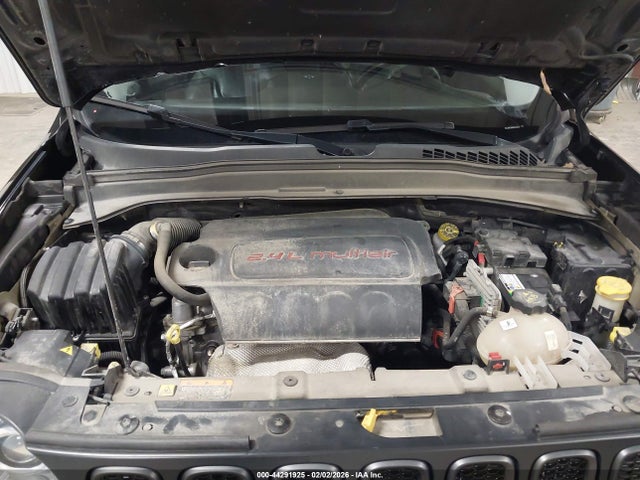 ZACCJBCB0HPF85946 Jeep Renegade Trailhawk 4x4