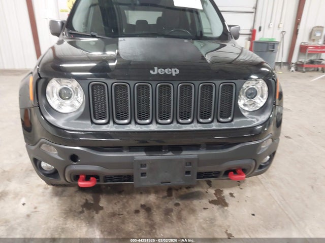 ZACCJBCB0HPF85946 Jeep Renegade Trailhawk 4x4