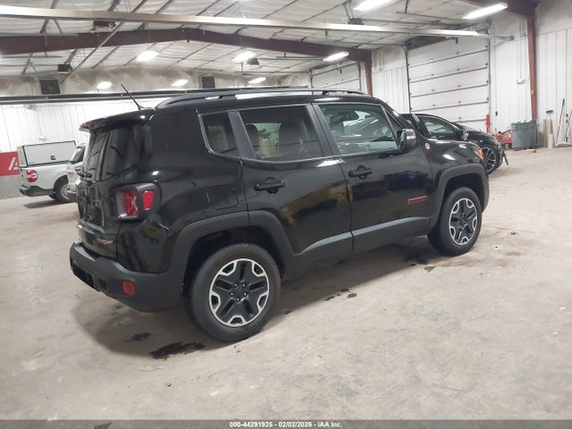ZACCJBCB0HPF85946 Jeep Renegade Trailhawk 4x4