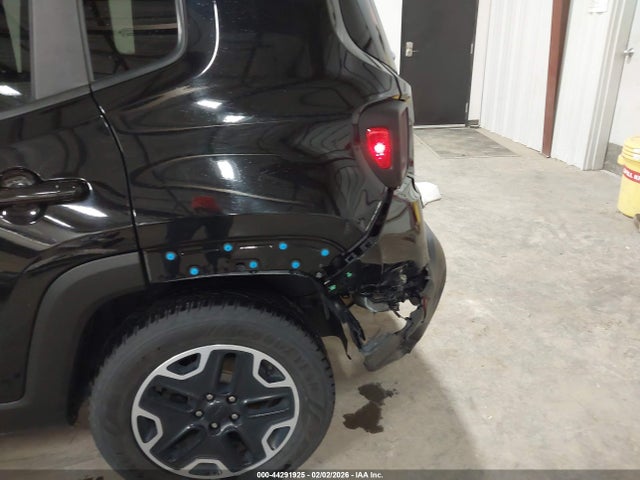 ZACCJBCB0HPF85946 Jeep Renegade Trailhawk 4x4