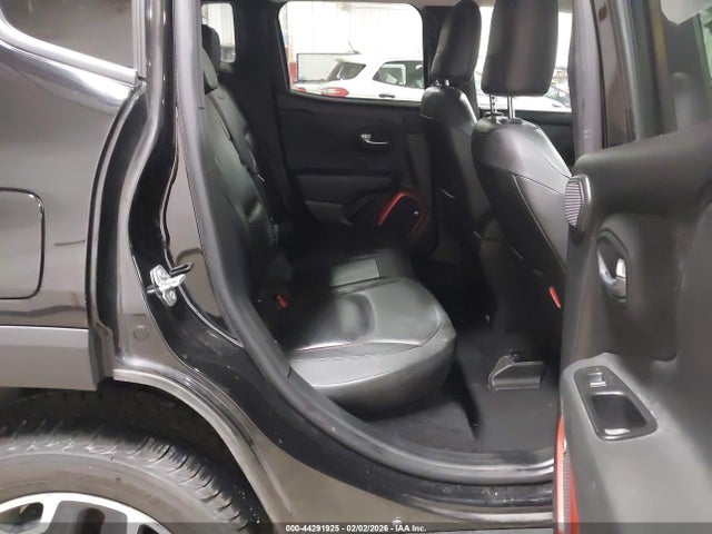 ZACCJBCB0HPF85946 Jeep Renegade Trailhawk 4x4