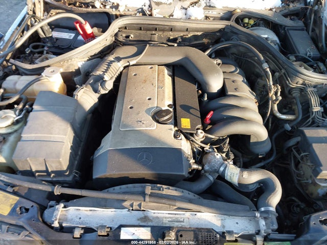 1995 MERCEDES-BENZ E WDBEA32E8SC266962 Photo 9