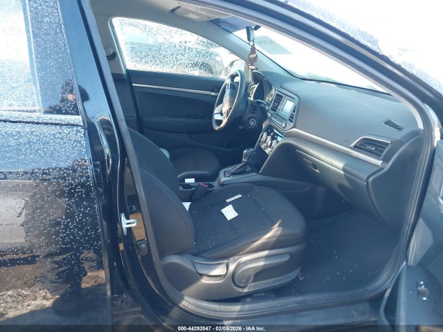 Hyundai ELANTRA SE 2019 5NPD74LF7KH430909 Image 5
