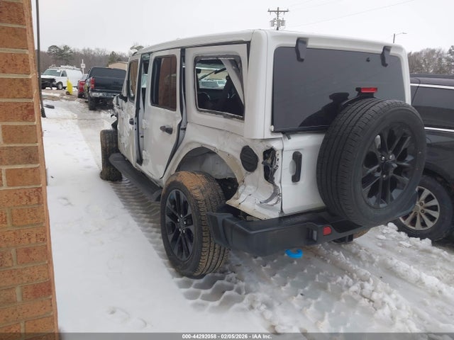 2022 JEEP WRANGLER 4XE 1C4JJXP68NW147515 Photo 2