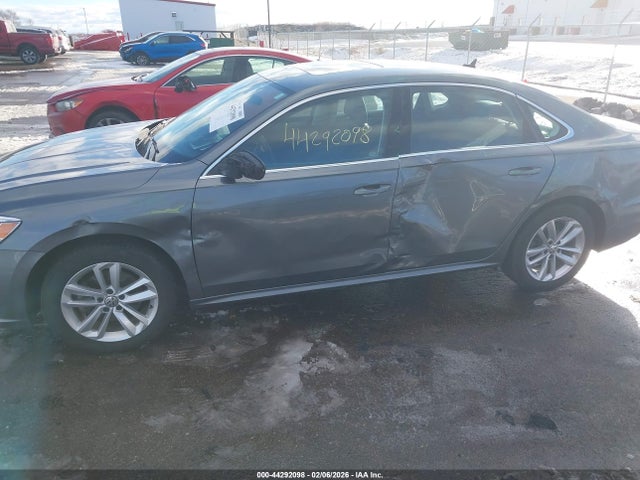44292098 :رقم المزاد ، 1VWWA7A3XLC004579 vin ، 2020 Volkswagen Passat 2.0t Se مزاد بيع