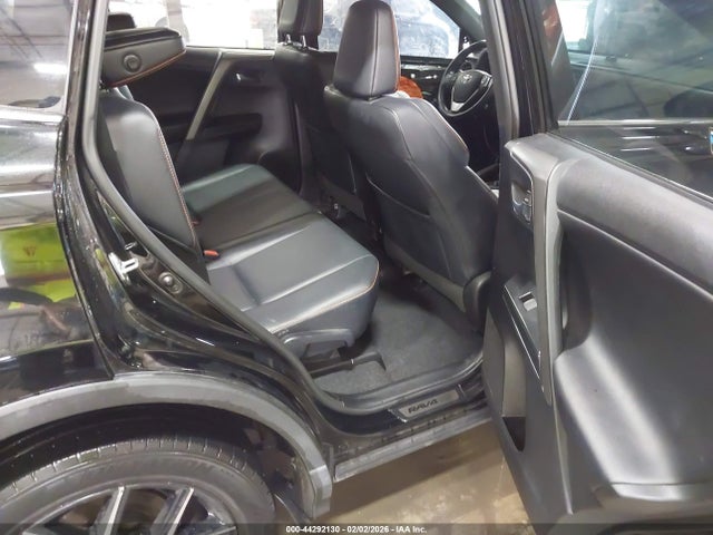2T3JFREV1GW434154 Toyota RAV4 SE