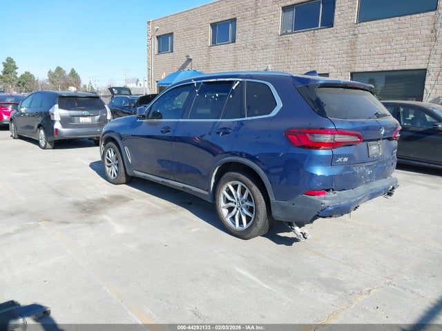 2020 BMW X5 5UXCR6C07LLL82949 Photo 2