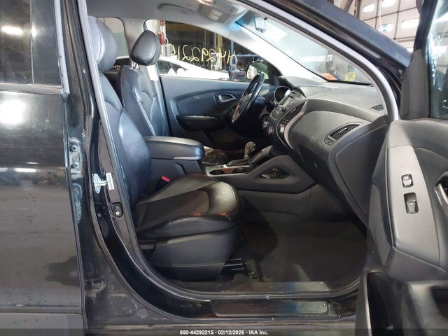 KM8JUCAG6EU803929 Hyundai TUCSON SE