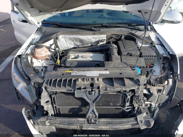 WVGAV7AX2FW558931 Volkswagen TIGUAN S