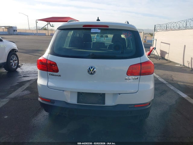 WVGAV7AX2FW558931 Volkswagen TIGUAN S