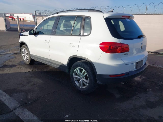 WVGAV7AX2FW558931 Volkswagen TIGUAN S