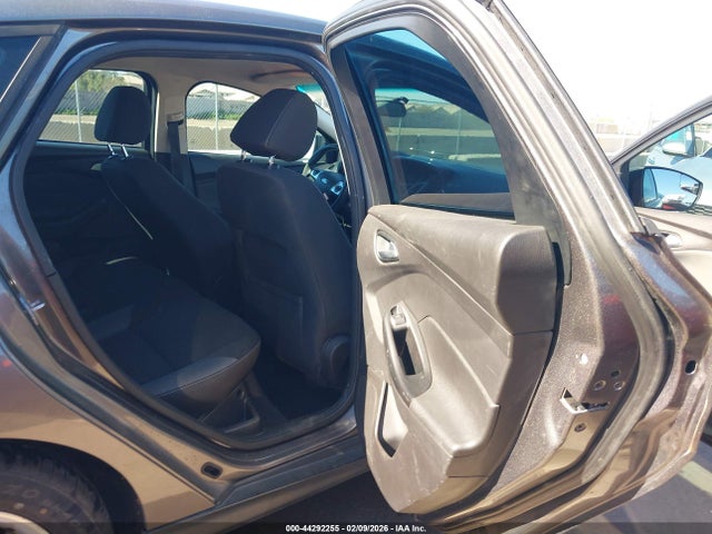 1FADP3K25EL264470 Ford FOCUS SE