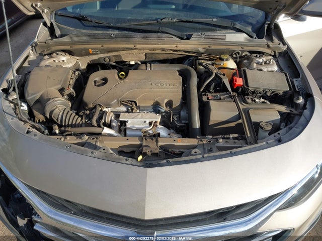 1G1ZD5ST7NF128491 Chevrolet Malibu Fwd Lt