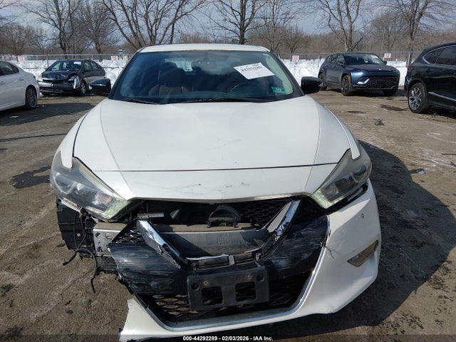 44292289 :رقم المزاد ، 1N4AA6APXGC902329 vin ، 2016 Nissan Maxima 3.5 Sr مزاد بيع